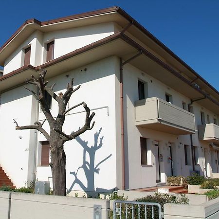 Apartment Schiavoni Fano Exterior foto